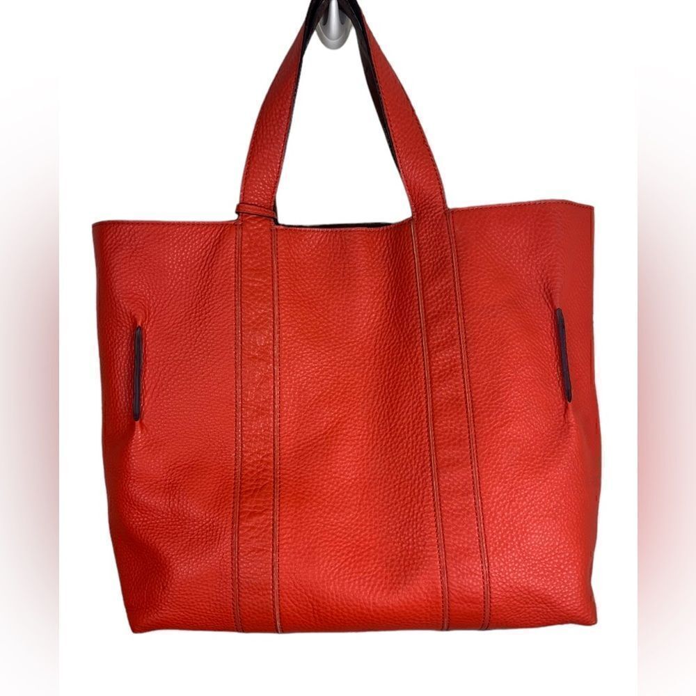 Coach Large Leather Reversible Tote w/Matching Pouch in Vibrant Tangerine/Camel - Picture 2 of 9